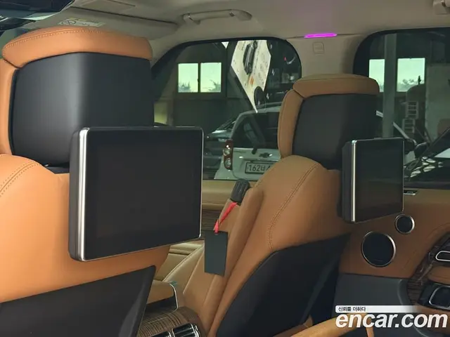 Land Rover Range Rover 2021 3.0 автомат (гидро), миниатюра 10 Land Rover Range Rover 2021 3.0 автомат (гидро), миниатюра 10