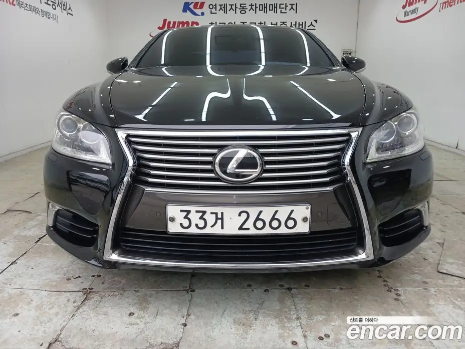 Lexus LS 2014 4.6 автомат (гидро), фото 1 Lexus LS 2014 4.6 автомат (гидро), фото 1
