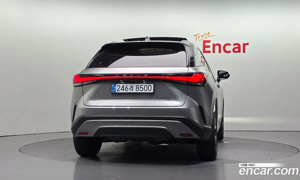 Lexus RX 2025 2.5 автомат (гидро), фото 4 Lexus RX 2025 2.5 автомат (гидро), фото 4