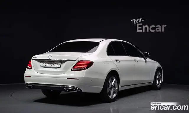 Mercedes-Benz E-Class 2017 1.9 автомат (гидро), миниатюра 2 Mercedes-Benz E-Class 2017 1.9 автомат (гидро), миниатюра 2