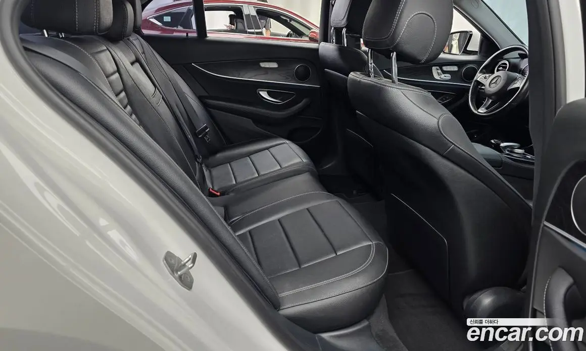 Mercedes-Benz E-Class 2017 1.9 автомат (гидро), фото 11 Mercedes-Benz E-Class 2017 1.9 автомат (гидро), фото 11