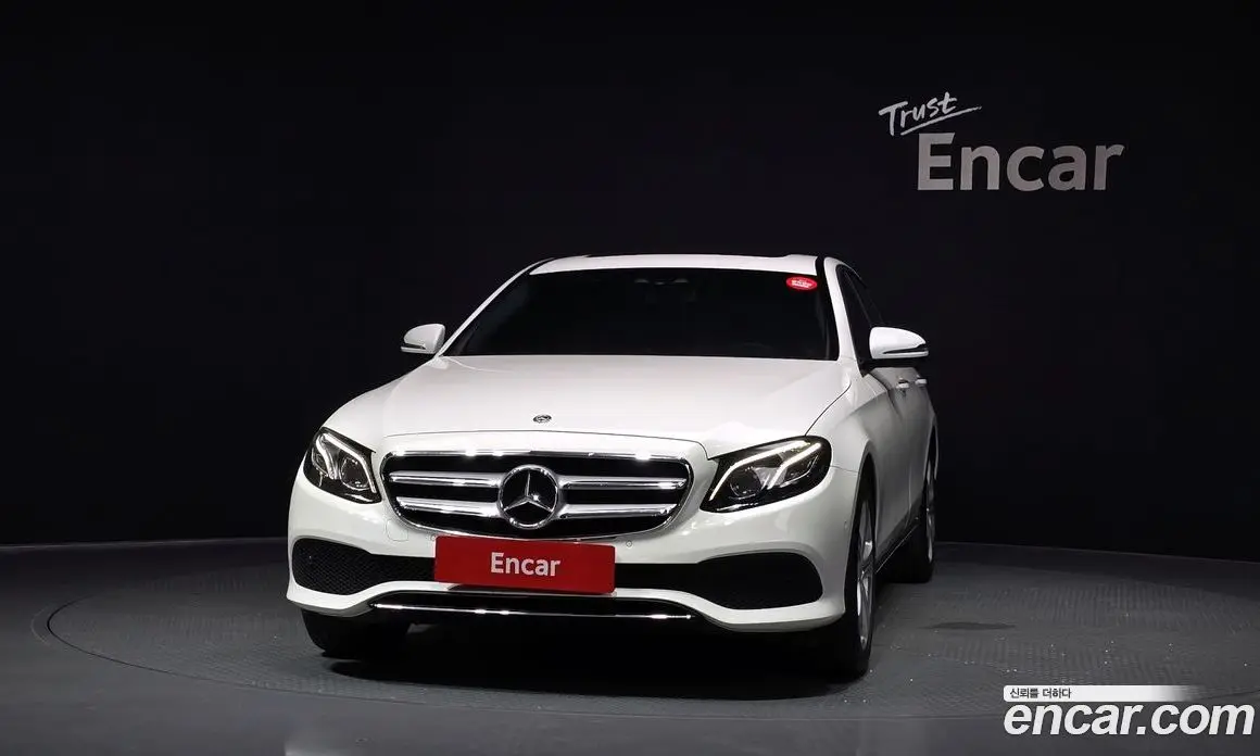 Mercedes-Benz E-Class 2017 1.9 автомат (гидро), фото 3 Mercedes-Benz E-Class 2017 1.9 автомат (гидро), фото 3
