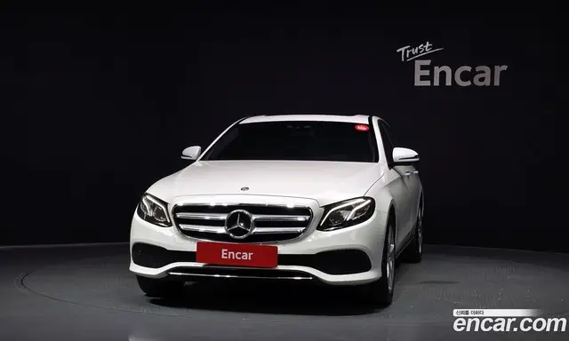 Mercedes-Benz E-Class 2017 1.9 автомат (гидро), миниатюра 3 Mercedes-Benz E-Class 2017 1.9 автомат (гидро), миниатюра 3
