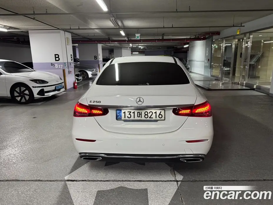 Mercedes-Benz E-Class 2021 2.0 автомат (гидро), фото 7 Mercedes-Benz E-Class 2021 2.0 автомат (гидро), фото 7