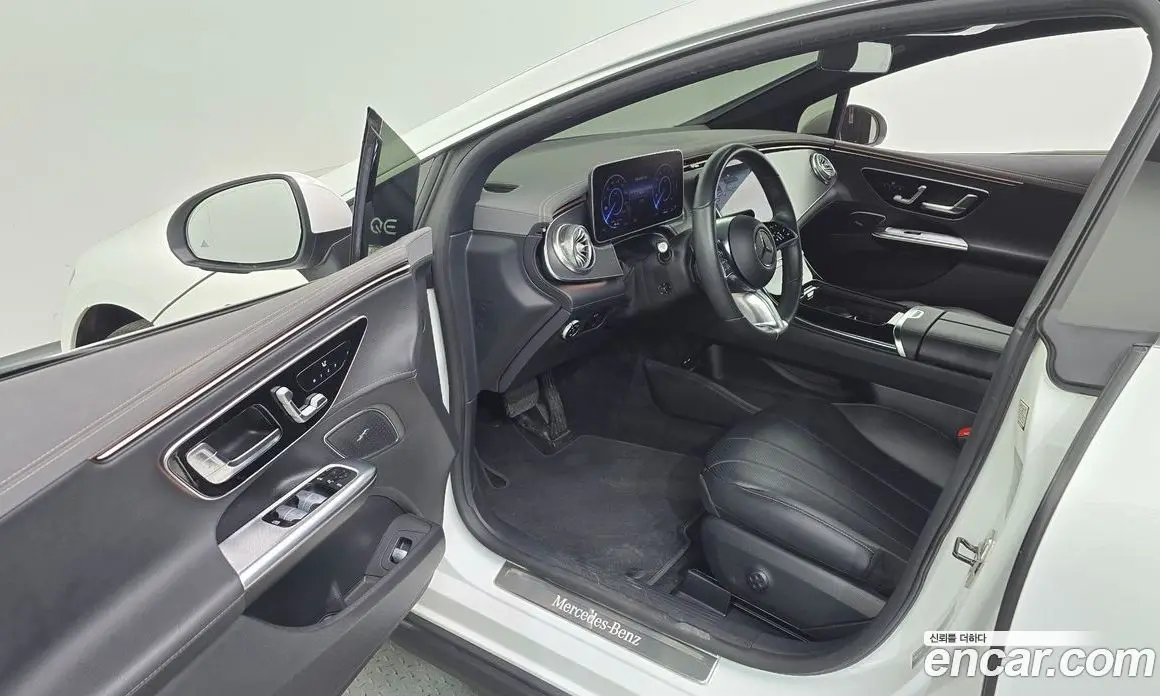Mercedes-Benz EQE 2023 0.3 автомат (гидро), фото 12