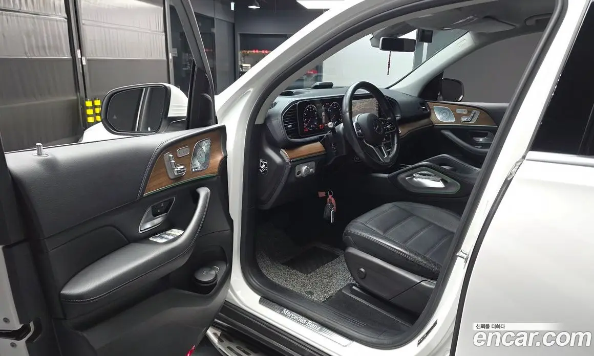 Mercedes-Benz GLE-Class 2019 3.0 автомат (гидро), фото 13 Mercedes-Benz GLE-Class 2019 3.0 автомат (гидро), фото 13