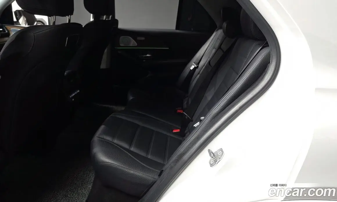 Mercedes-Benz GLE-Class 2019 3.0 автомат (гидро), фото 16 Mercedes-Benz GLE-Class 2019 3.0 автомат (гидро), фото 16