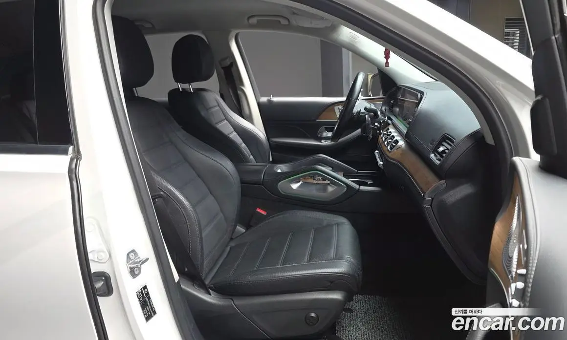 Mercedes-Benz GLE-Class 2019 3.0 автомат (гидро), фото 17 Mercedes-Benz GLE-Class 2019 3.0 автомат (гидро), фото 17