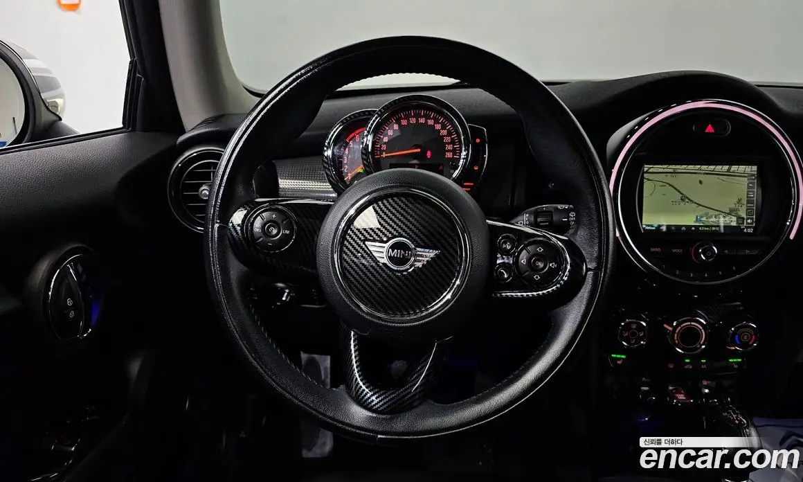 Mini Cooper 2017 1.5 автомат (гидро), фото 14 Mini Cooper 2017 1.5 автомат (гидро), фото 14