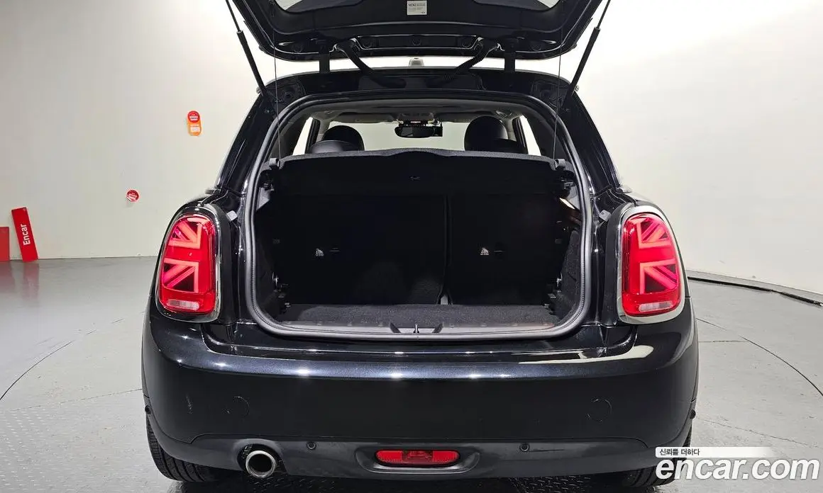 Mini Cooper 2017 1.5 автомат (гидро), фото 20 Mini Cooper 2017 1.5 автомат (гидро), фото 20