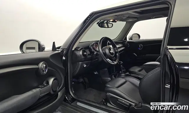 Mini Cooper 2017 1.5 автомат (гидро), миниатюра 10 Mini Cooper 2017 1.5 автомат (гидро), миниатюра 10