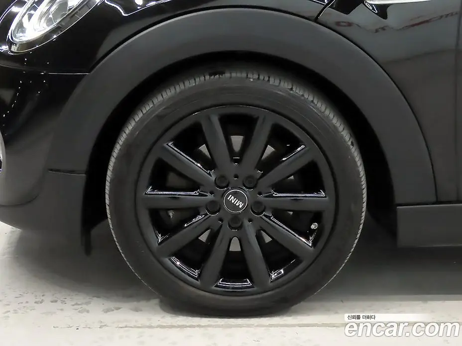 Mini Cooper 2019 2.0 автомат (гидро), фото 5
