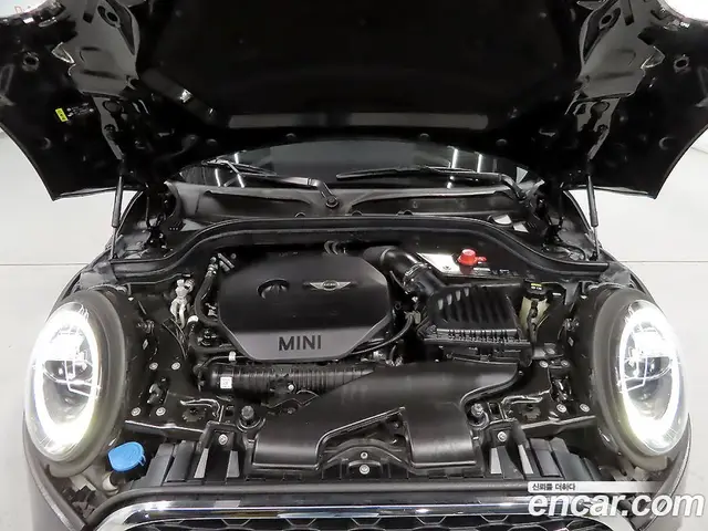 Mini Cooper 2019 2.0 автомат (гидро), миниатюра 6