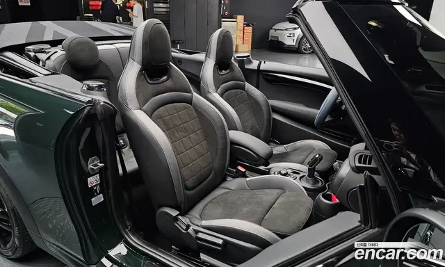 Mini Cooper Convertible 2024 2.0 автомат (гидро), миниатюра 12
