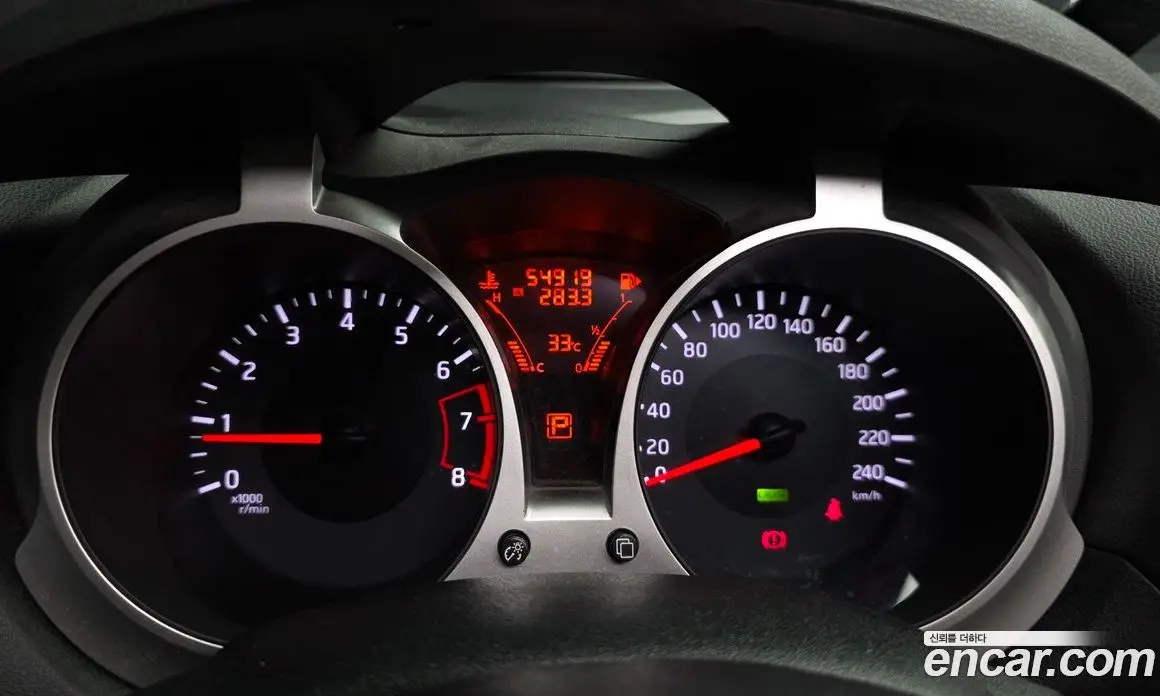 Nissan Juke 2017 1.6 автомат (гидро), фото 8 Nissan Juke 2017 1.6 автомат (гидро), фото 8