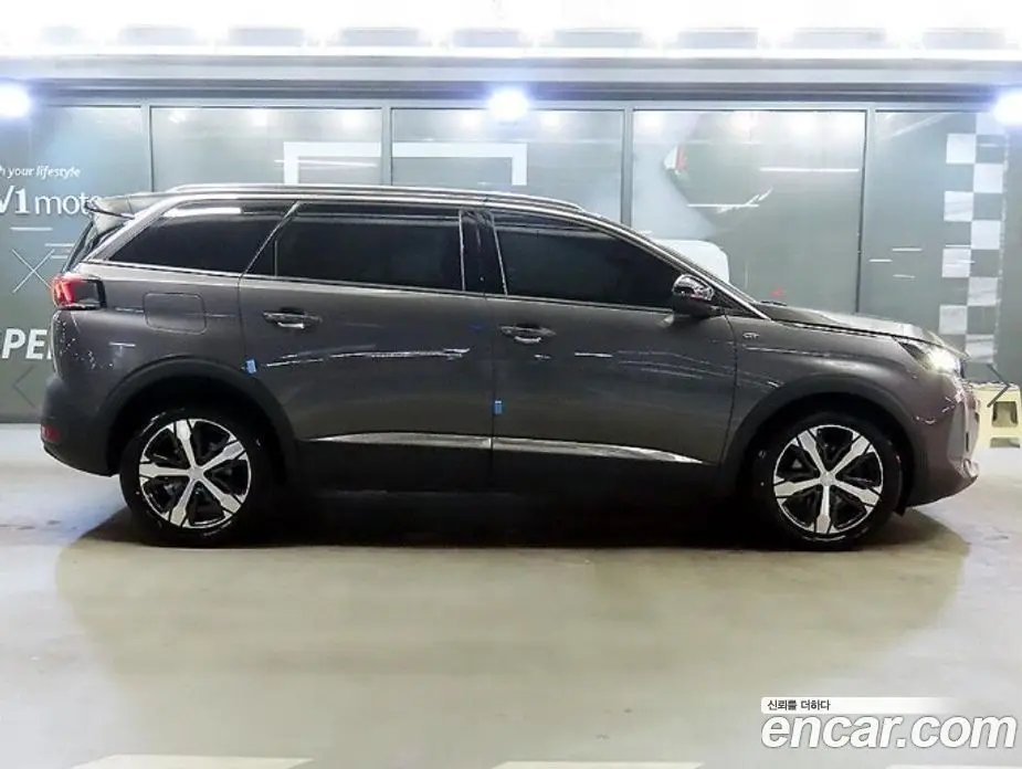 Peugeot 5008 2021 1.5 автомат (гидро), фото 3 Peugeot 5008 2021 1.5 автомат (гидро), фото 3
