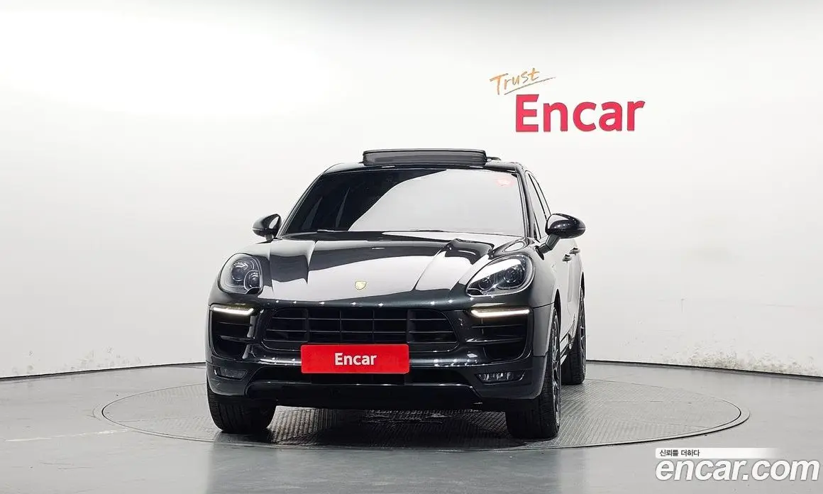Porsche Macan 2017 3.0 автомат (гидро), фото 3 Porsche Macan 2017 3.0 автомат (гидро), фото 3