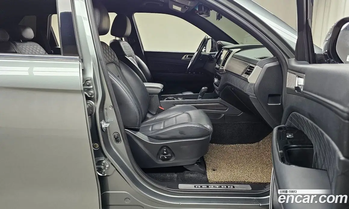 SsangYong Rexton 2017 2.2 автомат (гидро), фото 16 SsangYong Rexton 2017 2.2 автомат (гидро), фото 16