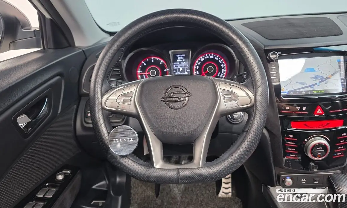 SsangYong TIBOLI 2015 1.6 автомат (гидро), фото 13