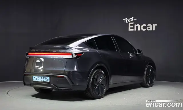 Tesla Model Y 2025 0.2 автомат (гидро), миниатюра 2