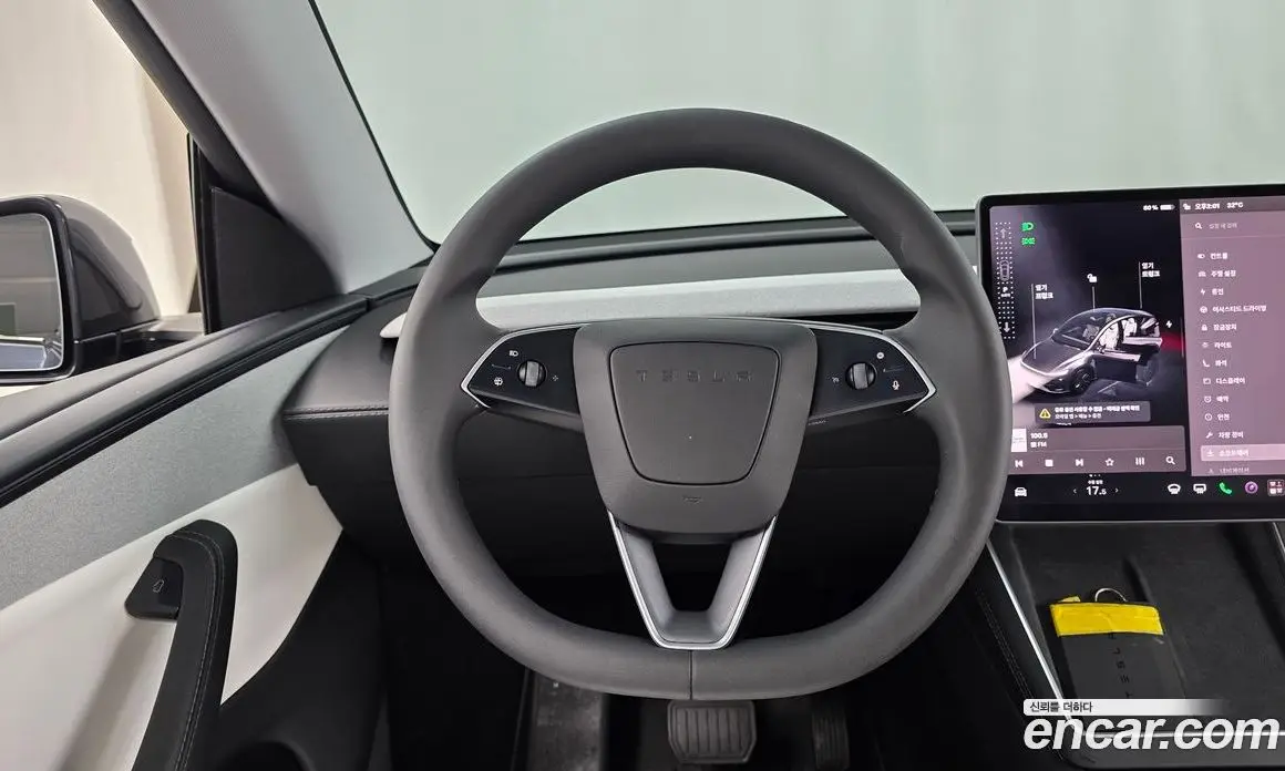 Tesla Model Y 2025 0.2 автомат (гидро), фото 12