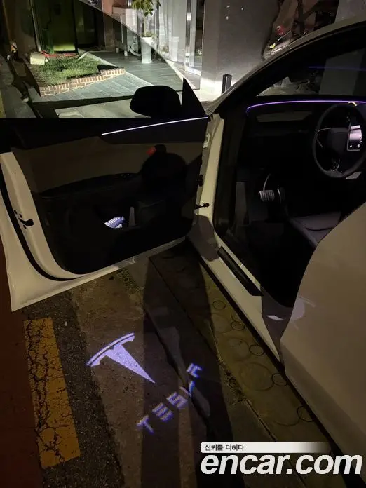 Tesla Model Y 2026 автомат (гидро), фото 12 Tesla Model Y 2026 автомат (гидро), фото 12