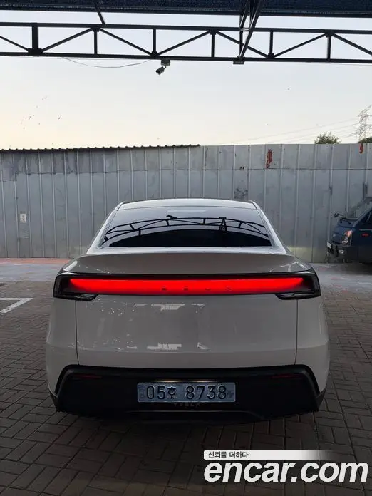 Tesla Model Y 2026 автомат (гидро), фото 4 Tesla Model Y 2026 автомат (гидро), фото 4
