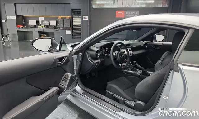Toyota 86 2024 2.4 механика, миниатюра 12