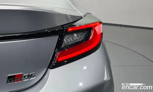 Toyota 86 2024 2.4 механика, миниатюра 8 Toyota 86 2024 2.4 механика, миниатюра 8