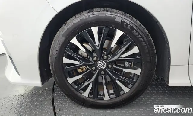 Toyota Alphard 2024 2.5 автомат (гидро), миниатюра 5 Toyota Alphard 2024 2.5 автомат (гидро), миниатюра 5