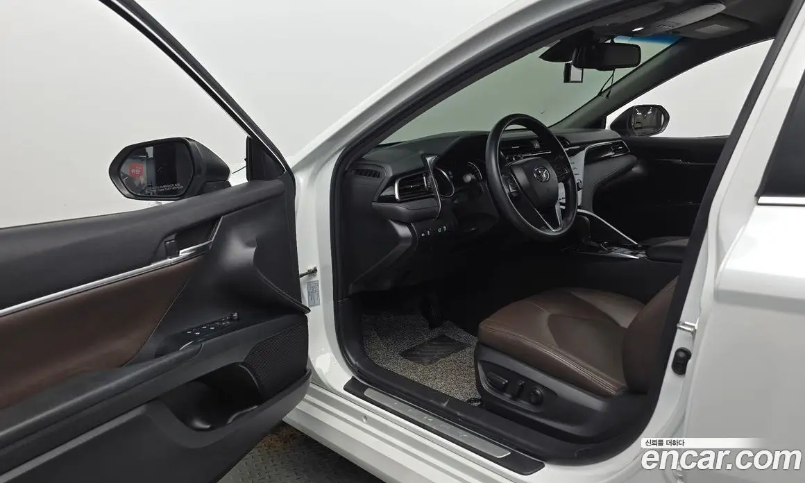Toyota Camry 2019 2.5 автомат (гидро), фото 10 Toyota Camry 2019 2.5 автомат (гидро), фото 10