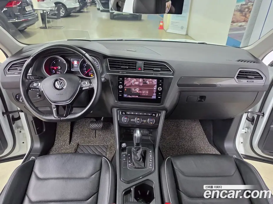 Volkswagen Tiguan 2020 2.0 автомат (гидро), фото 7 Volkswagen Tiguan 2020 2.0 автомат (гидро), фото 7