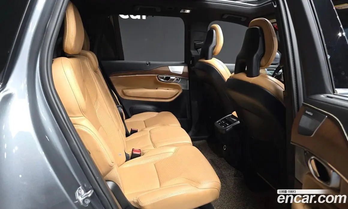 Volvo XC90 2017 2.0 автомат (гидро), фото 12 Volvo XC90 2017 2.0 автомат (гидро), фото 12