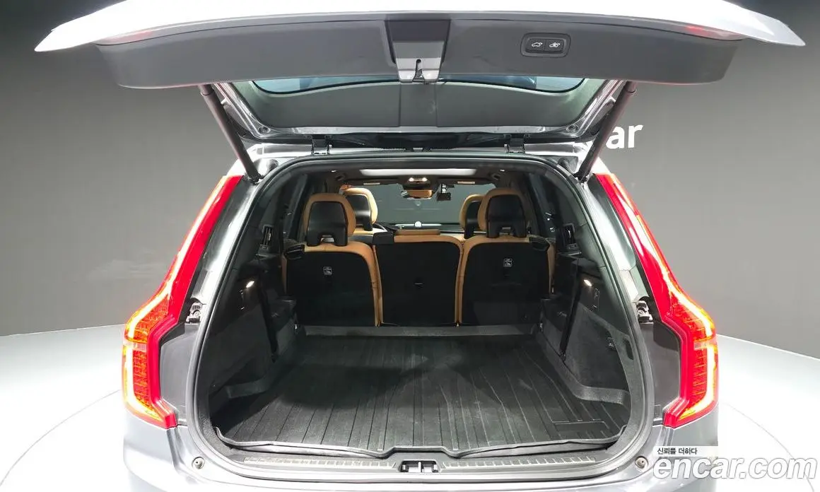 Volvo XC90 2017 2.0 автомат (гидро), фото 20 Volvo XC90 2017 2.0 автомат (гидро), фото 20