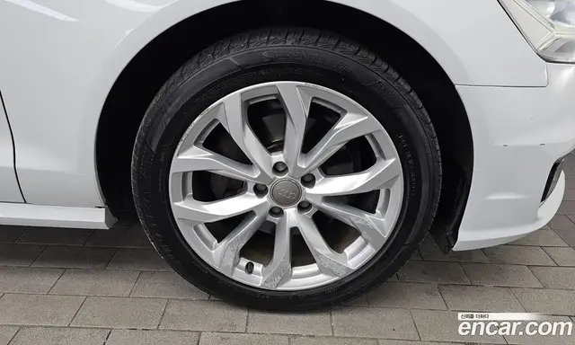 Audi A6 2015 2.0 автомат (гидро), миниатюра 5 Audi A6 2015 2.0 автомат (гидро), миниатюра 5