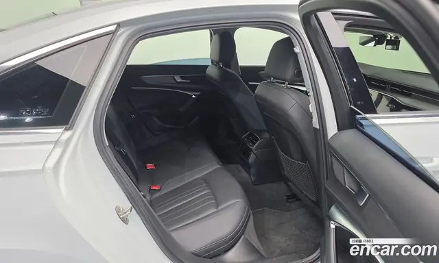 Audi A6 2020 2.0 автомат (гидро), миниатюра 12