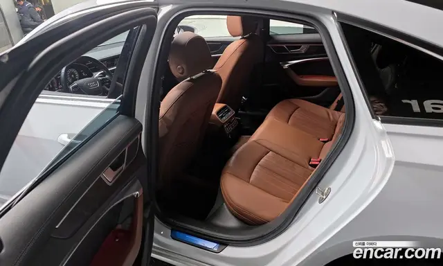 Audi A6 2020 2.0 автомат (гидро), миниатюра 11