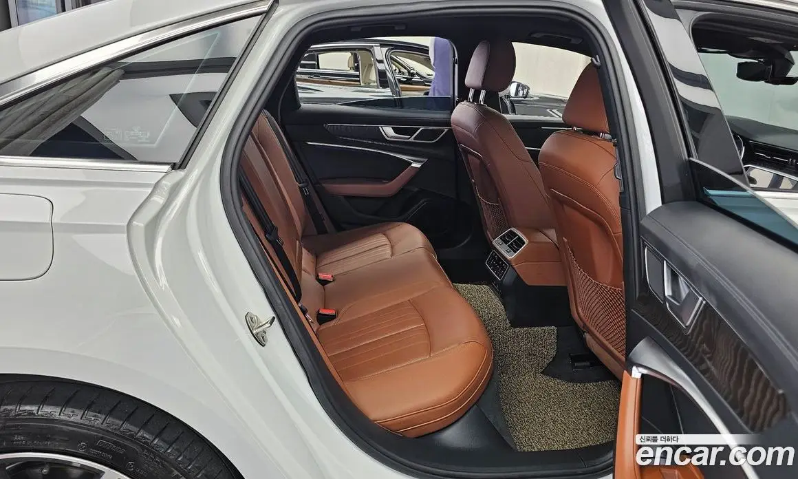 Audi A6 2023 2.0 автомат (гидро), фото 18 Audi A6 2023 2.0 автомат (гидро), фото 18