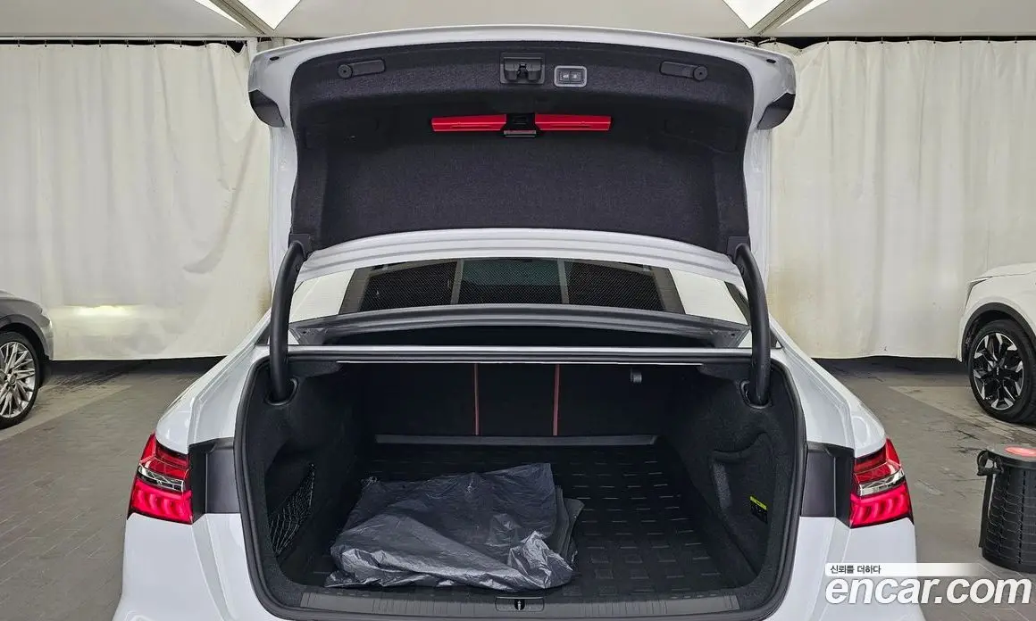 Audi A6 2023 2.0 автомат (гидро), фото 26 Audi A6 2023 2.0 автомат (гидро), фото 26