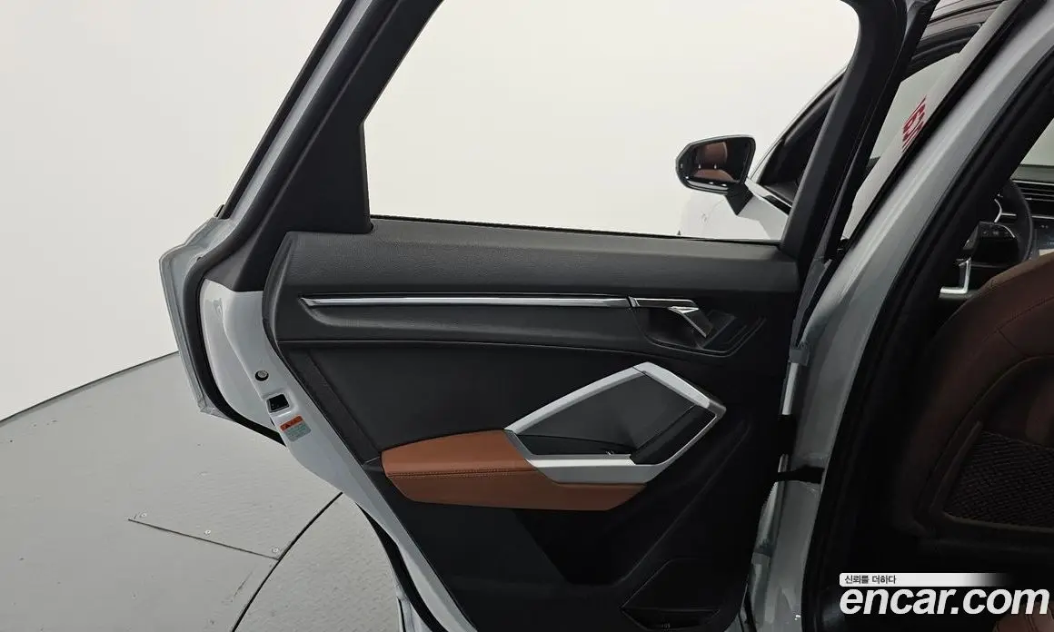 Audi Q3 2025 2.0 автомат (гидро), фото 15