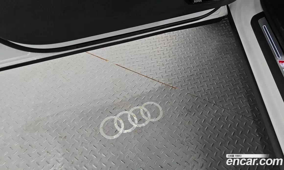 Audi Q3 2025 2.0 автомат (гидро), фото 28