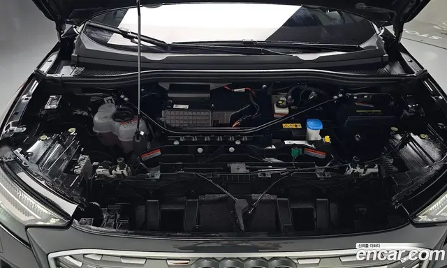 Audi Q4 e-tron 2025 0.2 автомат (гидро), миниатюра 5 Audi Q4 e-tron 2025 0.2 автомат (гидро), миниатюра 5