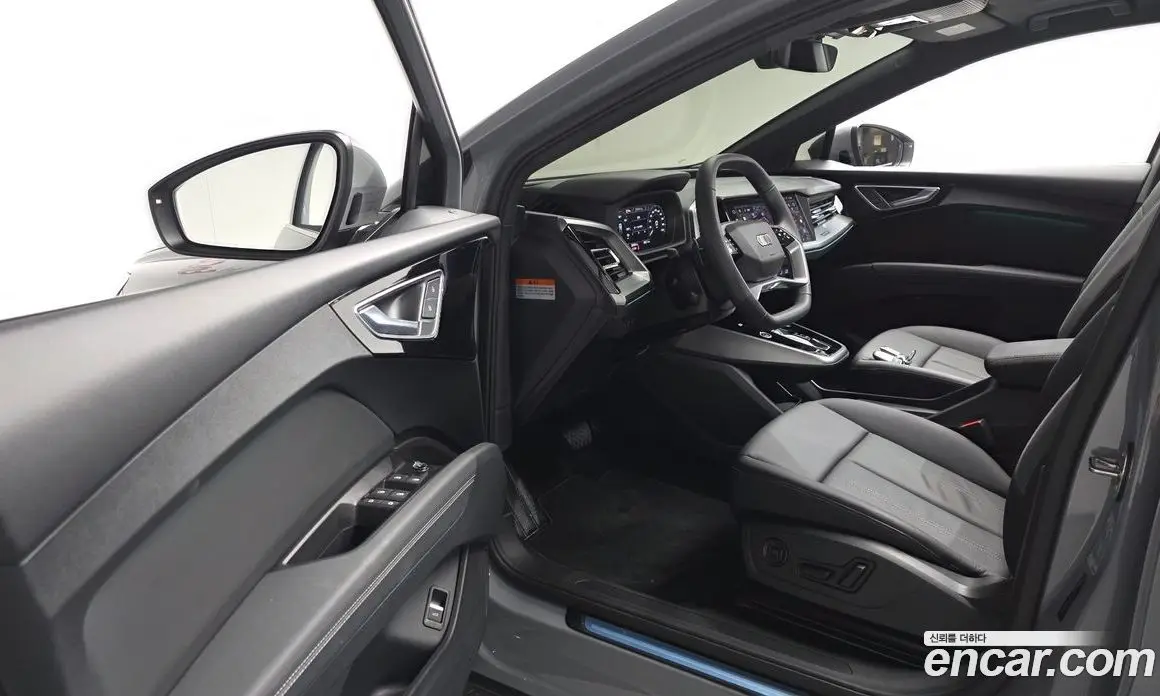 Audi Q4 e-tron 2025 0.2 автомат (гидро), фото 12 Audi Q4 e-tron 2025 0.2 автомат (гидро), фото 12