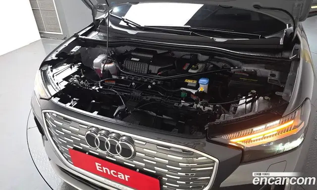 Audi Q4 e-tron 2025 0.2 автомат (гидро), миниатюра 5 Audi Q4 e-tron 2025 0.2 автомат (гидро), миниатюра 5