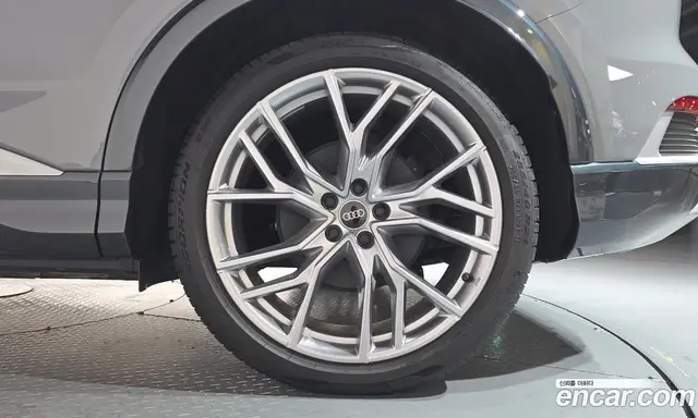Audi Q4 e-tron 2025 0.2 автомат (гидро), миниатюра 6 Audi Q4 e-tron 2025 0.2 автомат (гидро), миниатюра 6