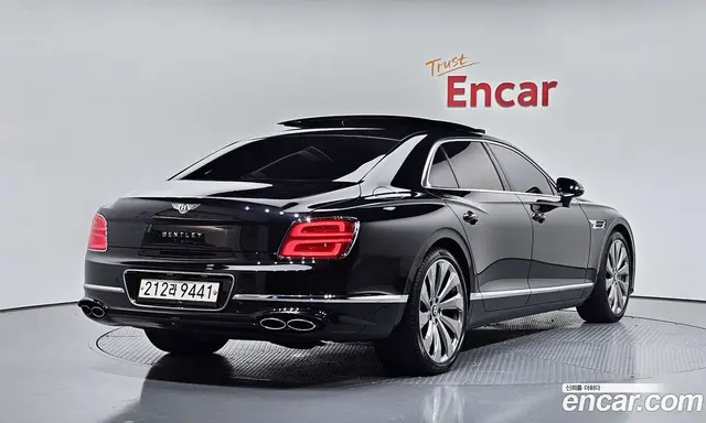 Bentley Flying Spur, 2022, 32 194 км