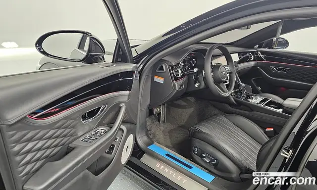 Bentley Flying Spur 2022 4.0 автомат (гидро), миниатюра 12