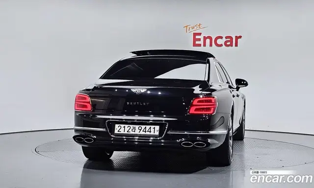 Bentley Flying Spur 2022 4.0 автомат (гидро), миниатюра 3