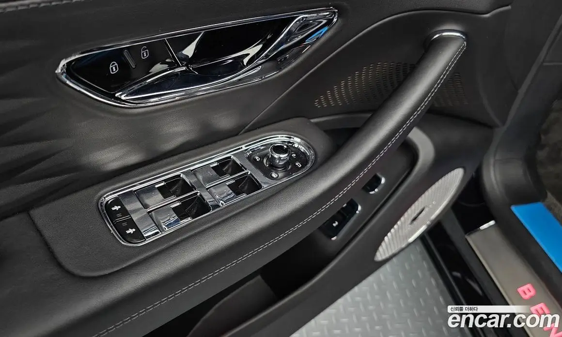Bentley Flying Spur 2022 4.0 автомат (гидро), фото 32