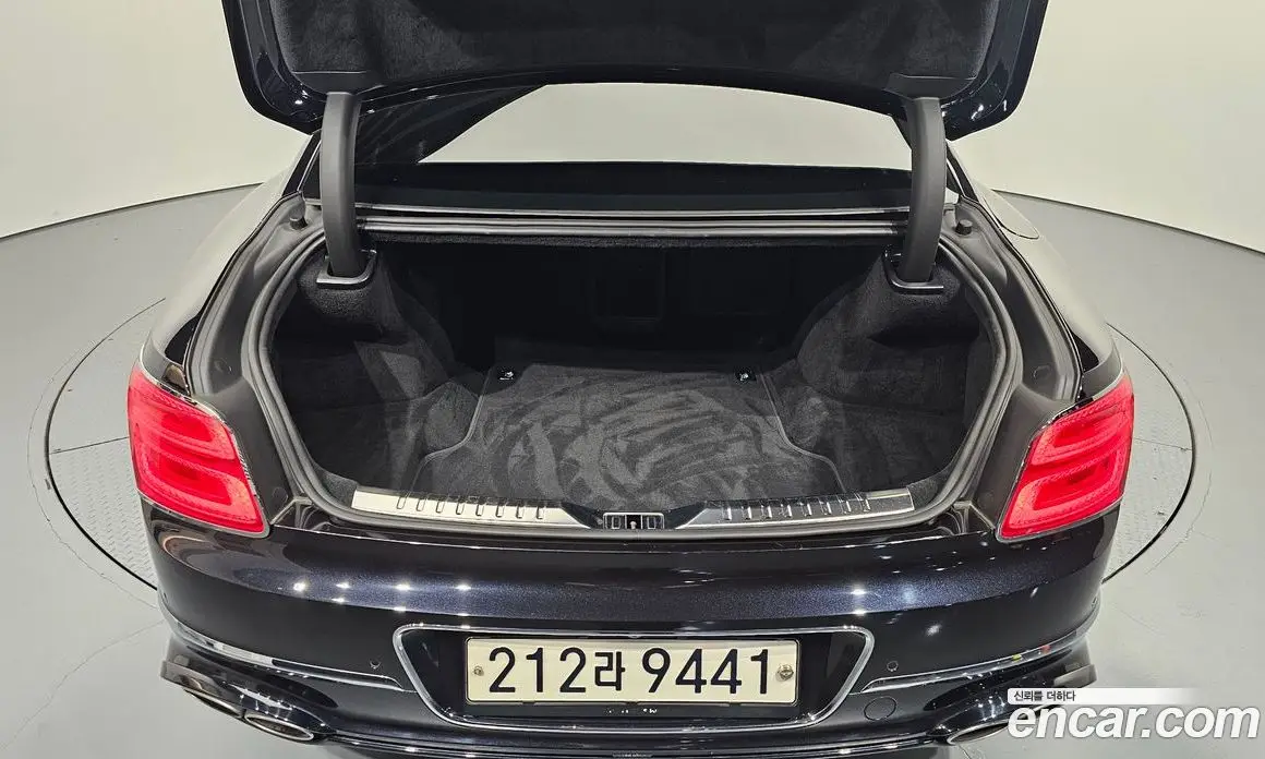 Bentley Flying Spur 2022 4.0 автомат (гидро), фото 38